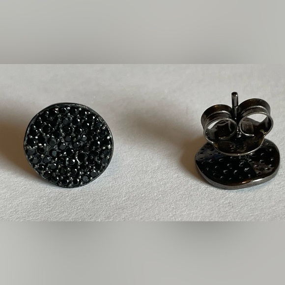 Earrings    Circle is approx 1/3” inch - Picture 2 of 2